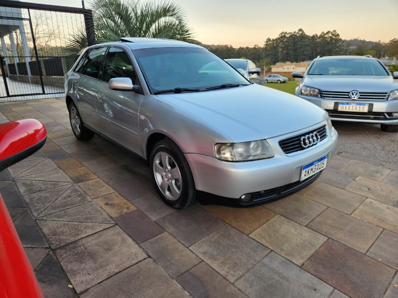 AUDI A3 1.8 20V 180CV TURBO 2002/2002 TS VEÍCULOS ANTA GORDA / Carros no Vale AUDI A3 1.8 20V 180CV TURBO 2002/2002 TS VEÍCULOS ANTA GORDA / Carros no Vale