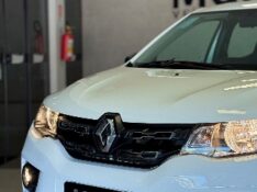 RENAULT KWID 1.0 12V SCE INTENSE 2018/2018 MALAGGI VEÍCULOS ENCANTADO / Carros no Vale