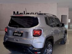 JEEP RENEGADE 1.3 16V LONGITUDE T270 TURBO 4X2 2022/2023 MALAGGI VEÍCULOS ENCANTADO / Carros no Vale