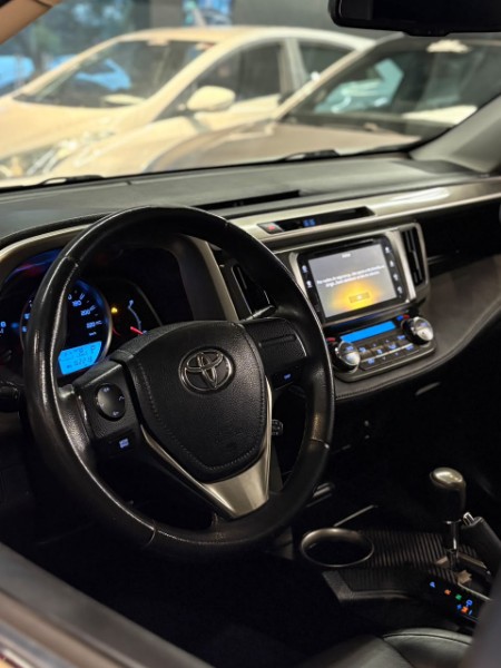 TOYOTA RAV-4 2.0 4X4 16V AUT. 2014/2014 JM AUTOMÓVEIS VENÂNCIO AIRES / Carros no Vale