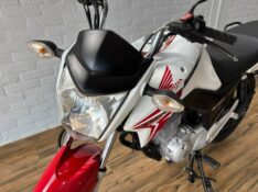 HONDA MOTOS CG 150 TITAN EX /2015 RT 811 VEÍCULOS ARROIO DO MEIO / Carros no Vale