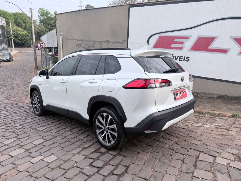 TOYOTA COROLLA CROSS 1.8 VVT-I HYBRID FLEX XRV CVT 2022/2022 ELY AUTOMÓVEIS LAJEADO / Carros no Vale TOYOTA COROLLA CROSS 1.8 VVT-I HYBRID FLEX XRV CVT 2022/2022 ELY AUTOMÓVEIS LAJEADO / Carros no Vale