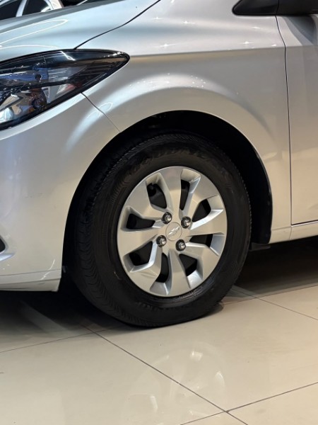 CHEVROLET ONIX 1.0 JOY 2019/2019 JM AUTOMÓVEIS VENÂNCIO AIRES / Carros no Vale