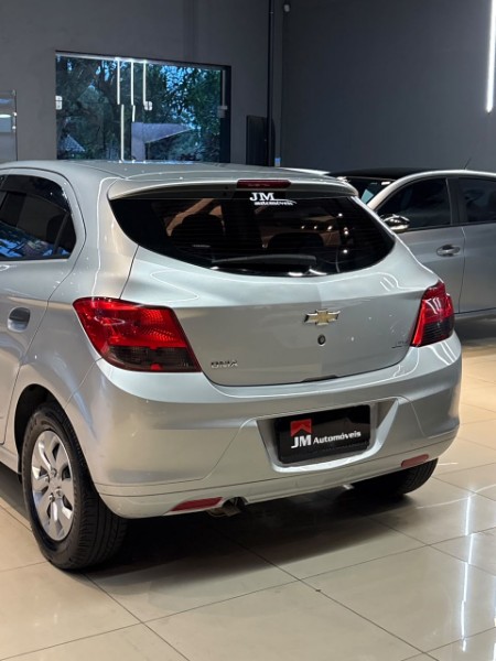 CHEVROLET ONIX 1.0 JOY 2019/2019 JM AUTOMÓVEIS VENÂNCIO AIRES / Carros no Vale