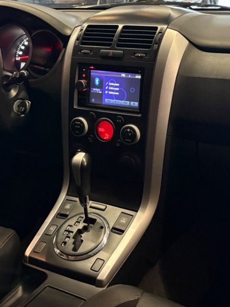 SUZUKI GRAND VITARA 2.0 16V 4X4 2015/2015 JM AUTOMÓVEIS VENÂNCIO AIRES / Carros no Vale