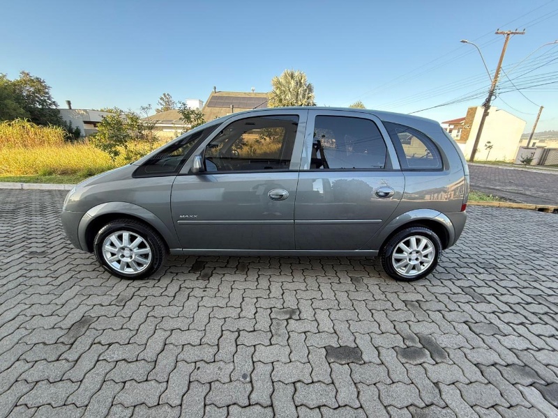CHEVROLET MERIVA MAXX 1.4 MPFI 8V ECONOFLEX 5P 2011/2011 ELY AUTOMÓVEIS LAJEADO / Carros no Vale