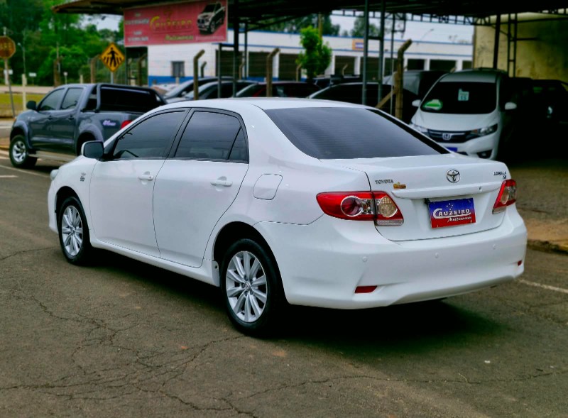 TOYOTA COROLLA 1.8 XLI 2011/2012 CRUZEIRO MULTIMARCAS CRUZEIRO DO SUL / Carros no Vale