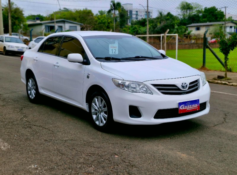 TOYOTA COROLLA 1.8 XLI 2011/2012 CRUZEIRO MULTIMARCAS CRUZEIRO DO SUL / Carros no Vale
