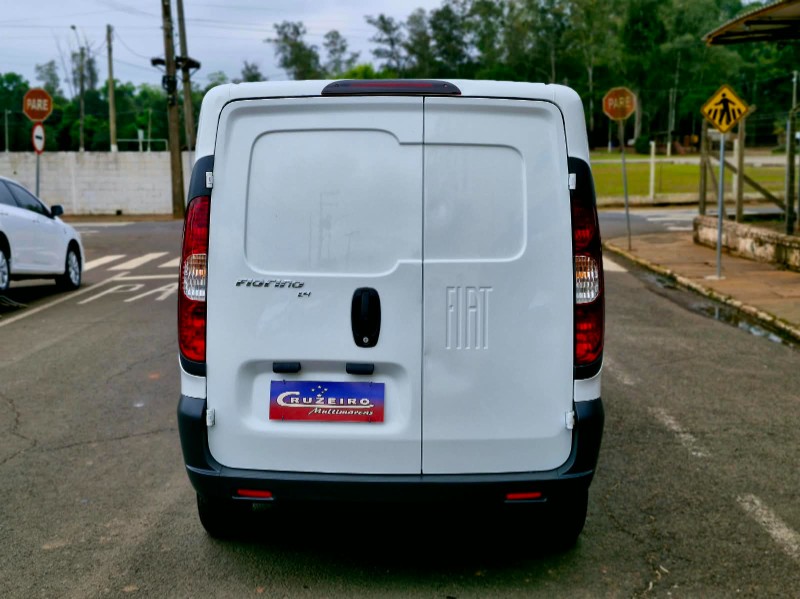 FIAT FIORINO 1.4 FURGÃO 2016/2017 CRUZEIRO MULTIMARCAS CRUZEIRO DO SUL / Carros no Vale
