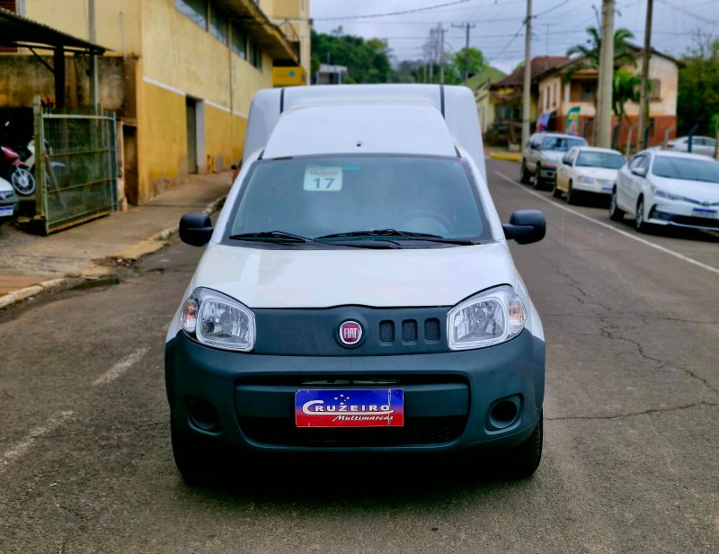 FIAT FIORINO 1.4 FURGÃO 2016/2017 CRUZEIRO MULTIMARCAS CRUZEIRO DO SUL / Carros no Vale