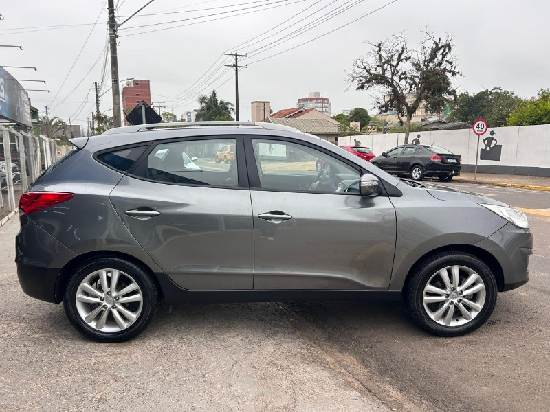 HYUNDAI IX35 GLS 2.0 16V 2WD FLEX AUT. 2016/2016 LS MULTIMARCAS VENÂNCIO AIRES / Carros no Vale HYUNDAI IX35 GLS 2.0 16V 2WD FLEX AUT. 2016/2016 LS MULTIMARCAS VENÂNCIO AIRES / Carros no Vale