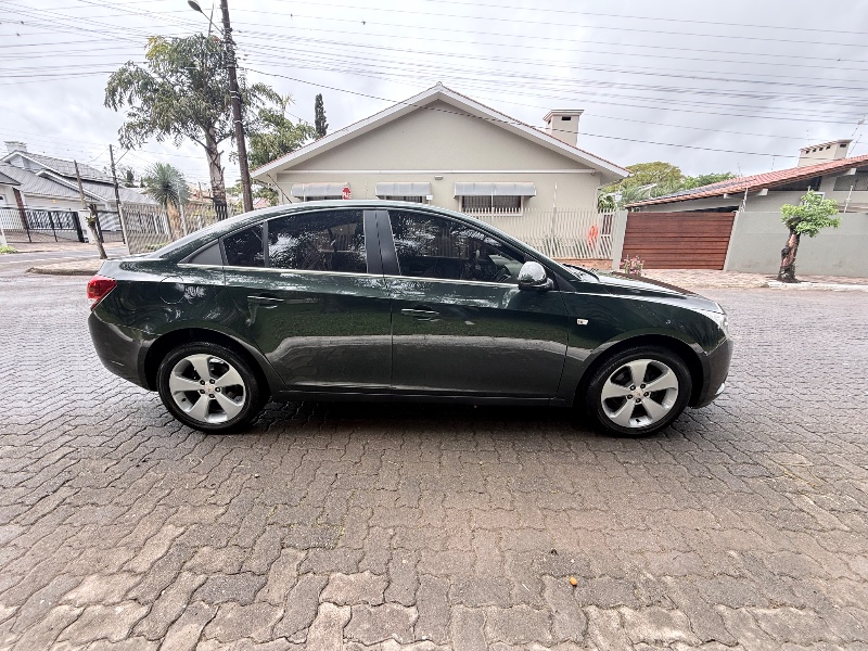 CHEVROLET CRUZE LT 1.8 16V FLEXPOWER 4P MEC. 2012/2012 ELY AUTOMÓVEIS LAJEADO / Carros no Vale