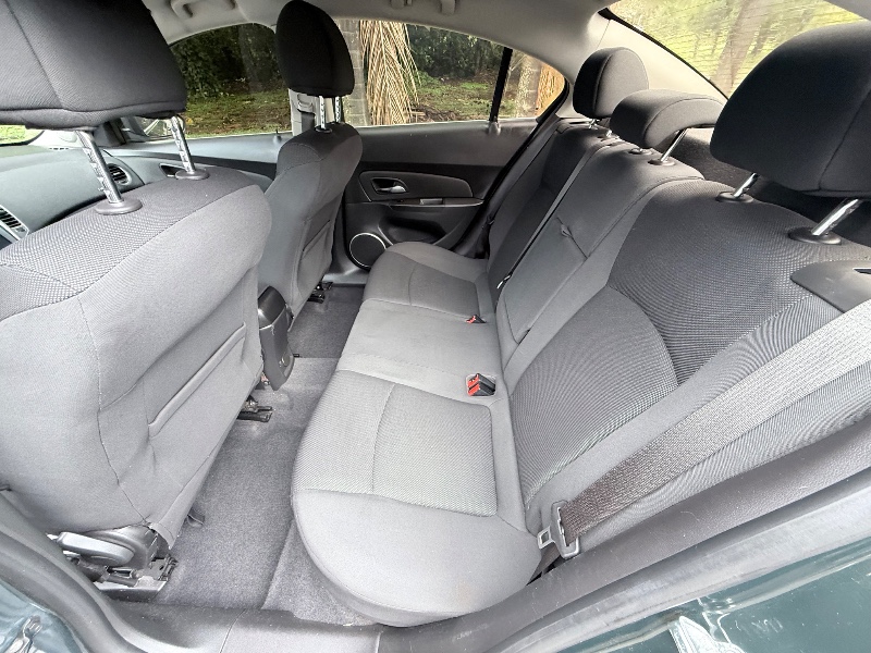 CHEVROLET CRUZE LT 1.8 16V FLEXPOWER 4P MEC. 2012/2012 ELY AUTOMÓVEIS LAJEADO / Carros no Vale