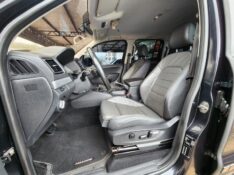 VOLKSWAGEN AMAROK HIGHLINE 2.0 4X4 2017/2018 TS VEÍCULOS ANTA GORDA / Carros no Vale