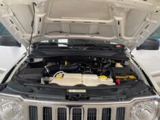 JEEP CHEROKEE 3.7 LIMITED 12V 4X4 2011/2012 LAVENDA VEÍCULOS ARROIO DO MEIO / Carros no Vale