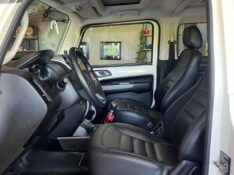 TROLLER T4 XLT 3.2 4X4 2016/2016 JOÃO CARROS MULTIMARCAS GUAPORÉ / Carros no Vale