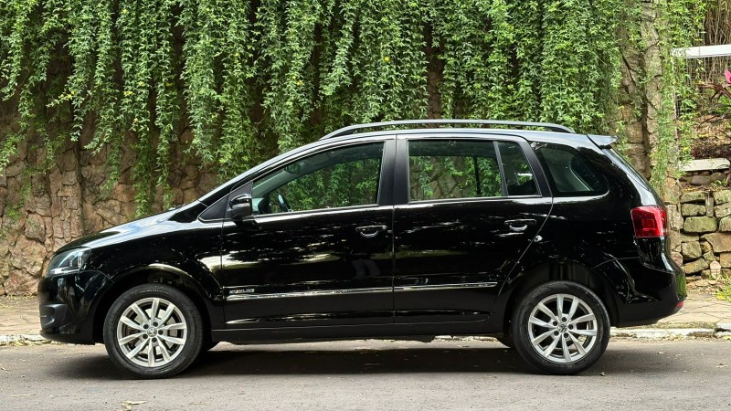 VOLKSWAGEN SPACEFOX HIGHLINE 1.6 2013/2014 ESTAÇÃO DO CARRO ESTRELA / Carros no Vale