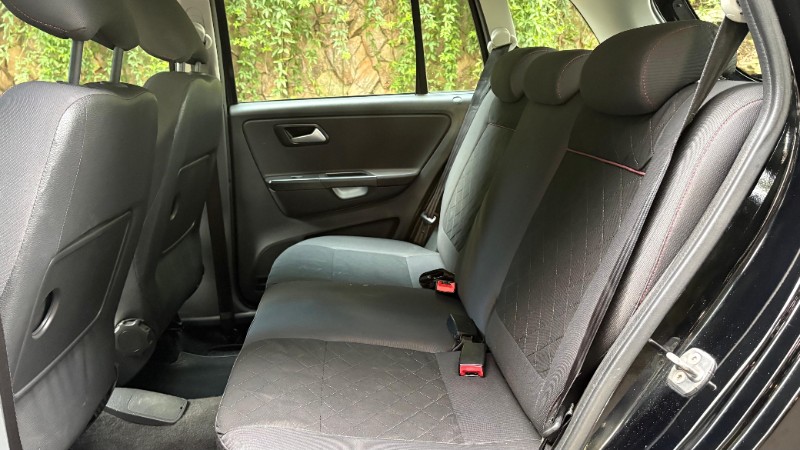 VOLKSWAGEN SPACEFOX HIGHLINE 1.6 2013/2014 ESTAÇÃO DO CARRO ESTRELA / Carros no Vale