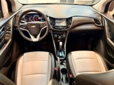CHEVROLET TRACKER 1.4 16V TURBO LTZ 2017/2017 LUCAS AUTOMÓVEIS BOM RETIRO DO SUL / Carros no Vale