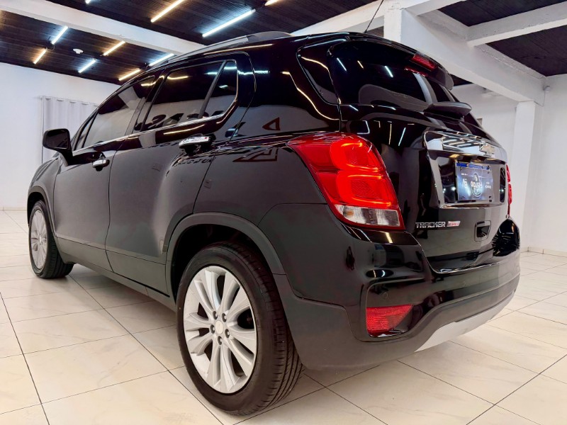 CHEVROLET TRACKER 1.4 16V TURBO LTZ 2017/2017 LUCAS AUTOMÓVEIS BOM RETIRO DO SUL / Carros no Vale
