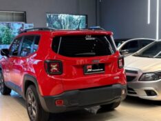 JEEP RENEGADE LONGITUDE 1.8 4X2 FLEX 16V AUT. 2016/2016 JM AUTOMÓVEIS VENÂNCIO AIRES / Carros no Vale