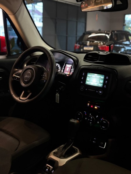 JEEP RENEGADE LONGITUDE 1.8 4X2 FLEX 16V AUT. 2016/2016 JM AUTOMÓVEIS VENÂNCIO AIRES / Carros no Vale