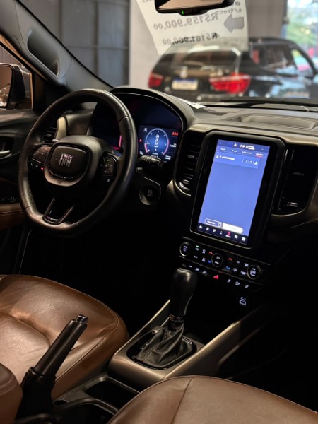 FIAT TORO 2.0 16V TURBO RANCH 4WD AT9 2025/2025 JM AUTOMÓVEIS VENÂNCIO AIRES / Carros no Vale