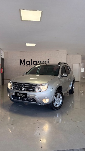 RENAULT DUSTER 2.0 16V HI-FLEX DYNAMIQUE AUTOMÁTICO 2014/2015 MALAGGI VEÍCULOS ENCANTADO / Carros no Vale