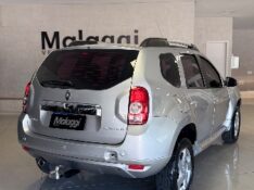 RENAULT DUSTER 2.0 16V HI-FLEX DYNAMIQUE AUTOMÁTICO 2014/2015 MALAGGI VEÍCULOS ENCANTADO / Carros no Vale