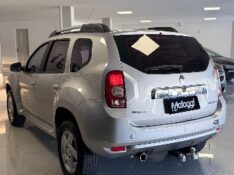 RENAULT DUSTER 2.0 16V HI-FLEX DYNAMIQUE AUTOMÁTICO 2014/2015 MALAGGI VEÍCULOS ENCANTADO / Carros no Vale