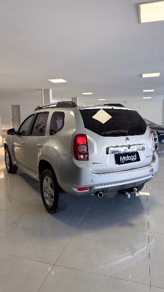 RENAULT DUSTER 2.0 16V HI-FLEX DYNAMIQUE AUTOMÁTICO 2014/2015 MALAGGI VEÍCULOS ENCANTADO / Carros no Vale