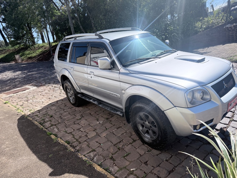 MITSUBISHI PAJERO SPORT 2.5 HPE 4X4 8V 2007/2007 ELY AUTOMÓVEIS LAJEADO / Carros no Vale MITSUBISHI PAJERO SPORT 2.5 HPE 4X4 8V 2007/2007 ELY AUTOMÓVEIS LAJEADO / Carros no Vale