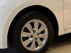 HYUNDAI HB20S 1.6 COMFORT STYLE 2015/2015 JM AUTOMÓVEIS VENÂNCIO AIRES / Carros no Vale