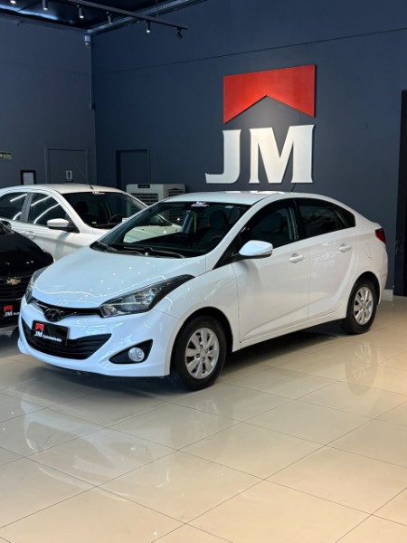HYUNDAI HB20S 1.6 COMFORT STYLE 2015/2015 JM AUTOMÓVEIS VENÂNCIO AIRES / Carros no Vale