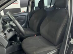 RENAULT SANDERO 1.6 STEPWAY 8V 2017/2017 TIAGO AUTOMÓVEIS VENÂNCIO AIRES / Carros no Vale