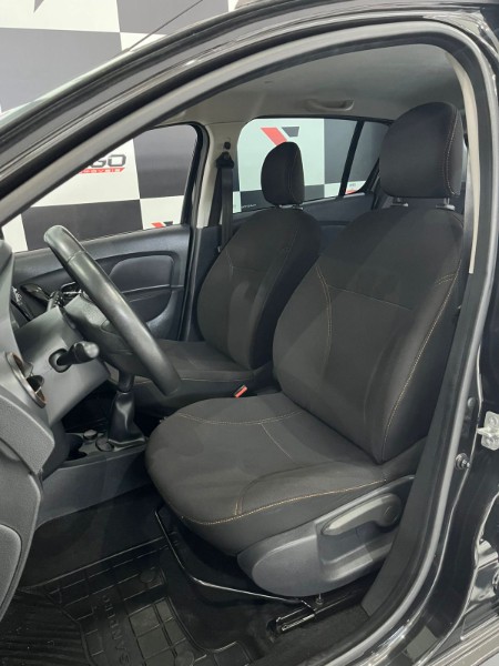 RENAULT SANDERO 1.6 STEPWAY 8V 2017/2017 TIAGO AUTOMÓVEIS VENÂNCIO AIRES / Carros no Vale RENAULT SANDERO 1.6 STEPWAY 8V 2017/2017 TIAGO AUTOMÓVEIS VENÂNCIO AIRES / Carros no Vale