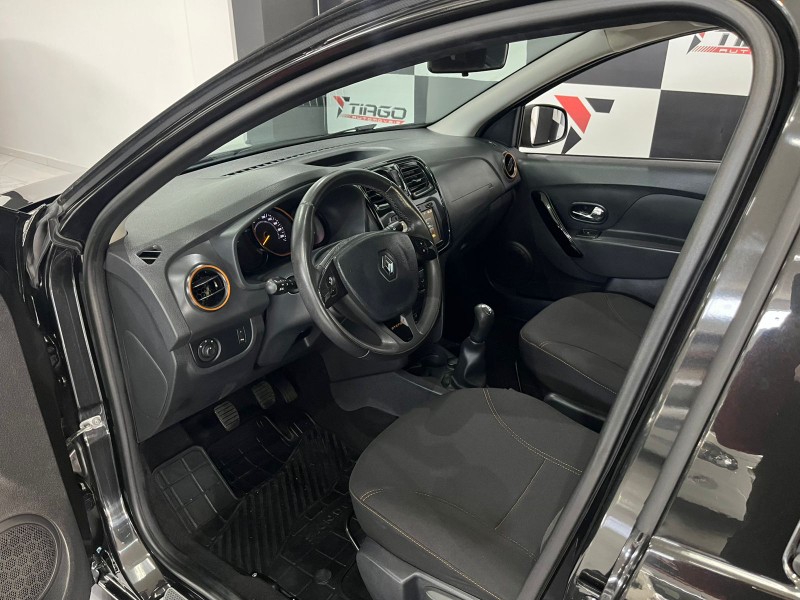 RENAULT SANDERO 1.6 STEPWAY 8V 2017/2017 TIAGO AUTOMÓVEIS VENÂNCIO AIRES / Carros no Vale RENAULT SANDERO 1.6 STEPWAY 8V 2017/2017 TIAGO AUTOMÓVEIS VENÂNCIO AIRES / Carros no Vale
