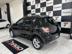 RENAULT SANDERO 1.6 STEPWAY 8V 2017/2017 TIAGO AUTOMÓVEIS VENÂNCIO AIRES / Carros no Vale