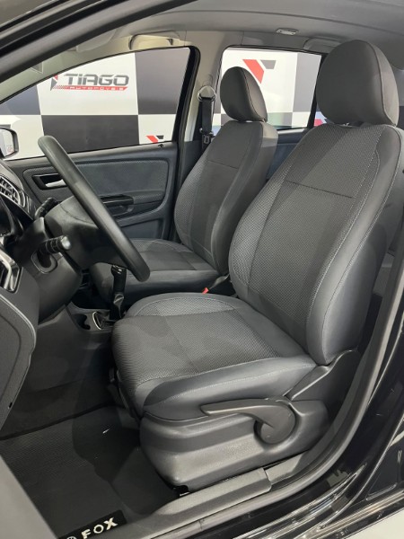 VOLKSWAGEN FOX 1.6 G2 TREND 2012/2012 TIAGO AUTOMÓVEIS VENÂNCIO AIRES / Carros no Vale