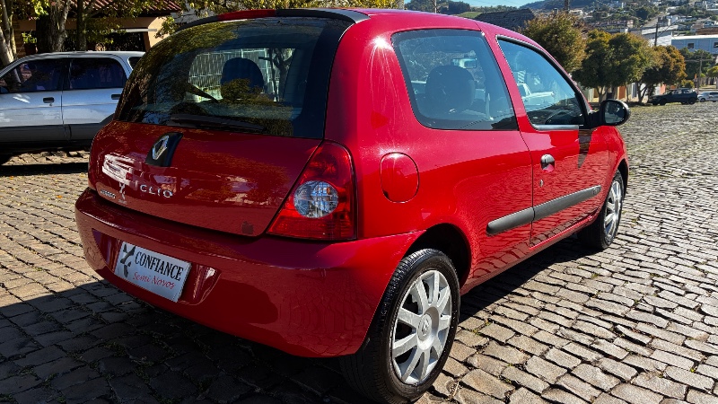 RENAULT CLIO CAMPUS HI-FLEX 2012/2012 COMPLETO VEÍCULOS GUAPORÉ / Carros no Vale