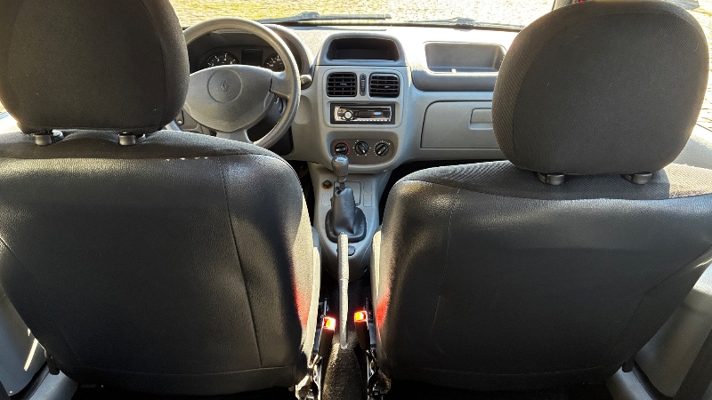 RENAULT CLIO CAMPUS HI-FLEX 2012/2012 COMPLETO VEÍCULOS GUAPORÉ / Carros no Vale