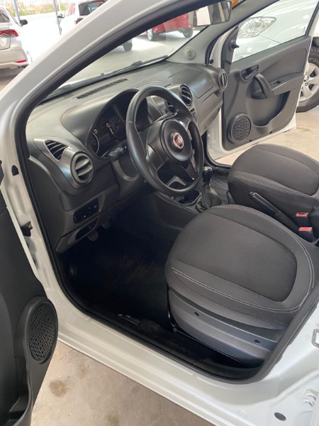 FIAT GRAND SIENA 1.4 8V 2021/2021 LAVENDA VEÍCULOS ARROIO DO MEIO / Carros no Vale