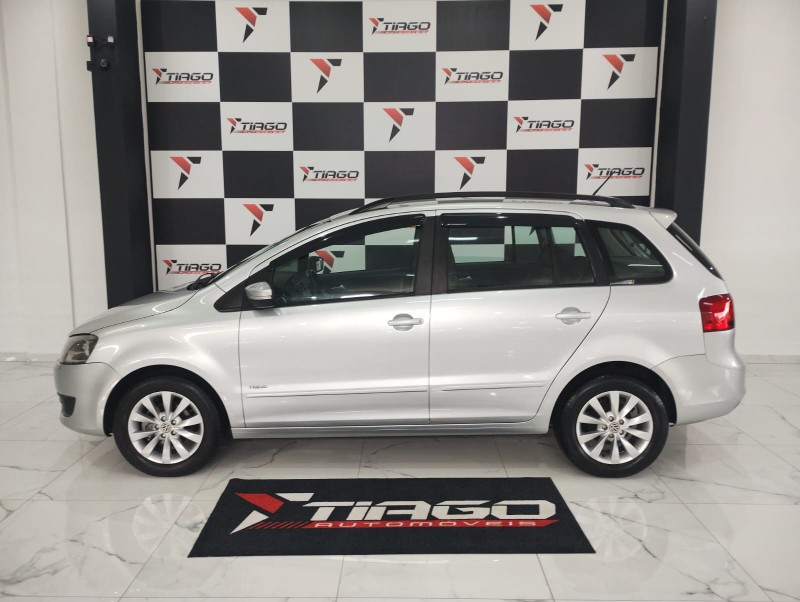 VOLKSWAGEN SPACEFOX 1.6 MI TREND 2011/2011 TIAGO AUTOMÓVEIS VENÂNCIO AIRES / Carros no Vale
