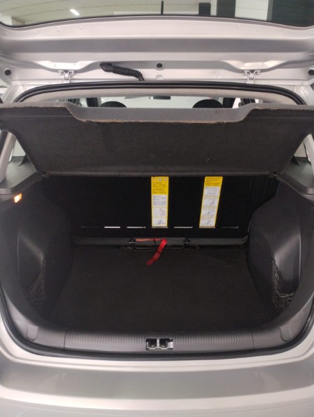 VOLKSWAGEN SPACEFOX 1.6 MI TREND 2011/2011 TIAGO AUTOMÓVEIS VENÂNCIO AIRES / Carros no Vale