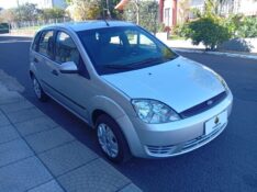 FORD FIESTA 1.6 FLEX 2005/2006 ALTERNATIVA VEÍCULOS LAJEADO / Carros no Vale
