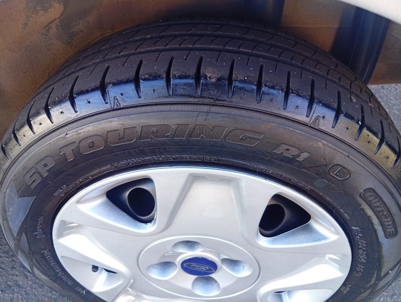 FORD FIESTA 1.6 FLEX 2005/2006 ALTERNATIVA VEÍCULOS LAJEADO / Carros no Vale