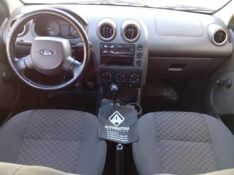 FORD FIESTA 1.6 FLEX 2005/2006 ALTERNATIVA VEÍCULOS LAJEADO / Carros no Vale