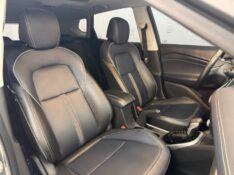 CHEVROLET TRACKER PREMIER 1.2 TURBO 2022/2022 LUCAS AUTOMÓVEIS BOM RETIRO DO SUL / Carros no Vale