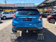 FORD NEW FIESTA FIESTA 1.6 TITANIUM PLUS HATCH 16V FLEX 4P AUTOMÁTICO /2017 AR MULTIMARCAS VENÂNCIO AIRES / Carros no Vale