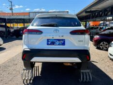 TOYOTA COROLLA CROSS XRE /2022 AR MULTIMARCAS VENÂNCIO AIRES / Carros no Vale